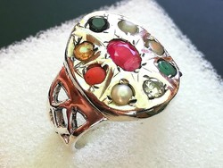 Ezüst gyűrű (rubin, zafír, smaragd, stb.)