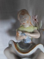Drasche porcelán, babázó kislány (vintage / retro nipp, lány babával)