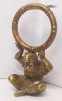 Antik bronz kopogtató troll, vagy manó figurával.