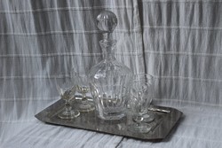 Antik likőrös kristály üveg italos készlet alpakka tálcával 