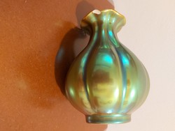  Zsolnay eozinmázas, zöld-arany,  gerezdes kis váza
