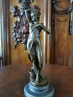 Női akt - bronz szobor 