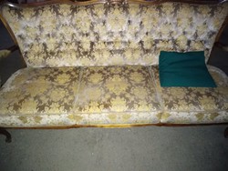 Chippendél háromüléses kanapé