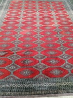 Hatalmas 350 x 250 cm kézi csomozasu Pakisztáni Bochara szőnyeg eladó 