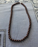 Barna régi műanyag gyöngysor nyaklánc