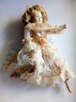 Balerina porcelán baba