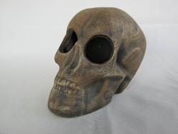 Ceramic skull marked Cz