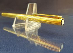 Gold-pointed montblanc fountain pen