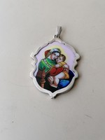 Szűz Mária gyermekkel porcelán medál különleges ezüst keretben. Egyedi gyönyörű állapotú 