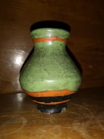 Gorka Lívia 11 cm 1960 körül, kerámia váza