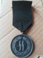 Náci SS 4 év szolgálatért kitüntetés, fekete szalagon