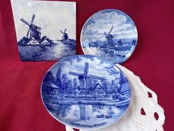 031 Kézzel festett Delft mintás kerámia lap és 2 tányér 