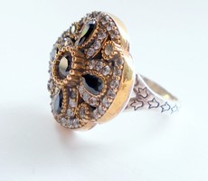 Álomszép nagyméretű aranyozott ezüst gyűrű telis -tele ékkövekkel