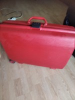 Samsonite bőrönd kerekes piros belga