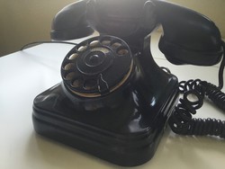 Antik bakelit tárcsás telefon