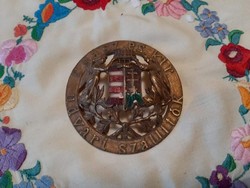 Császári királyi udvari szállítók domború fém embléma