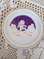 Zsolnay mesefigurás kis tányér 