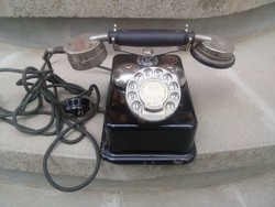 Vezetékes telefon cb 24 mintájú eredeti alkatrészekkel működőképesen, 1925-ben gyártott. állapot a k