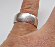 Széles ezüst karikagyűrű 925