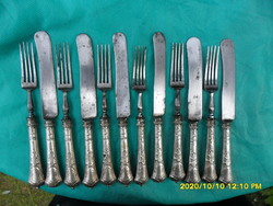 12 db-os ezüst nyelű villa és kés készlet