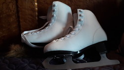 Girls' skate shoes 357.