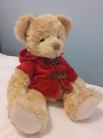 Cubby Bear piros kabátban (maci, mackó)