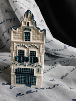 Kézzel festett holland porcelán ház (KLM)