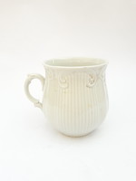 Antik csuport formájú porcelán csésze, kávés-teás forró csokoládés bögre, barokkos minta, Emlék