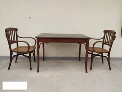 Antik jelzetlen Thonet asztal és hozzá való 2 karos szék