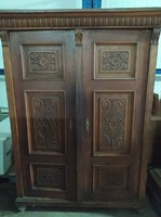 Ónémet 2 ajtós szekrény 1800 évek végéről