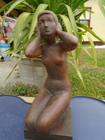 Ferenc Trischler ceramics: female nude