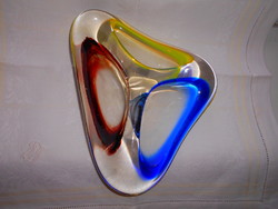 F. Zemek  cseh üveg -az anyagában színes 