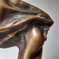Varjasi Tamás: Az éneklő hírnök, bronz szobor, 31 cm