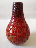 Zsolnay - repesztett ökörvérmázas váza  hibátlan, jelzett 18 cm
