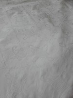 Fehér damaszt asztalterítő, 135 x 180 cm