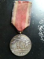 Német Birodalmi Flak légvédelmi kitüntetés szalagon 