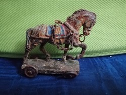 Antik figura lovacska