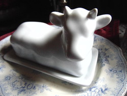 Hófehér porcelán vajtartó - tehén 