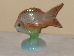 Hölóháza porcelain gilded fish. Hand painted.