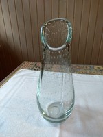 halványzöld buborékos üveg váza