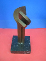 Modern bronz szobor