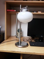 S20-82 Modern asztali lámpa