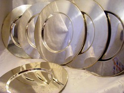 Főúri pompa, pazar étkezés, 6 db ezüstözött tányéralátét készlet a igazán elegáns terítékhez