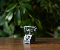 Miniatűr ón? telefon - vintage babaházi kiegészítő, bababútor - pici telefon