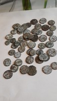 100db római  pénz  eladó egyben  állapota korának megfelelő 
