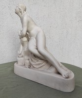 Antik biszkvit porcelán fehér szignàlt akt szobor,hajós téma horgony.Edward William Wion 