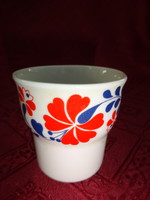 Hollóházi porcelán, piros/kék virágos boros pohár, magassága 6,8 cm.