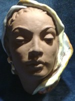Art deco stílusú  jelzett terrakotta női fej falidísz