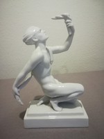 Herendi férfi festetlen porcelán figura