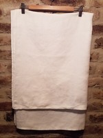 Fehér damaszt asztalterítő  mérete 120x170 cm